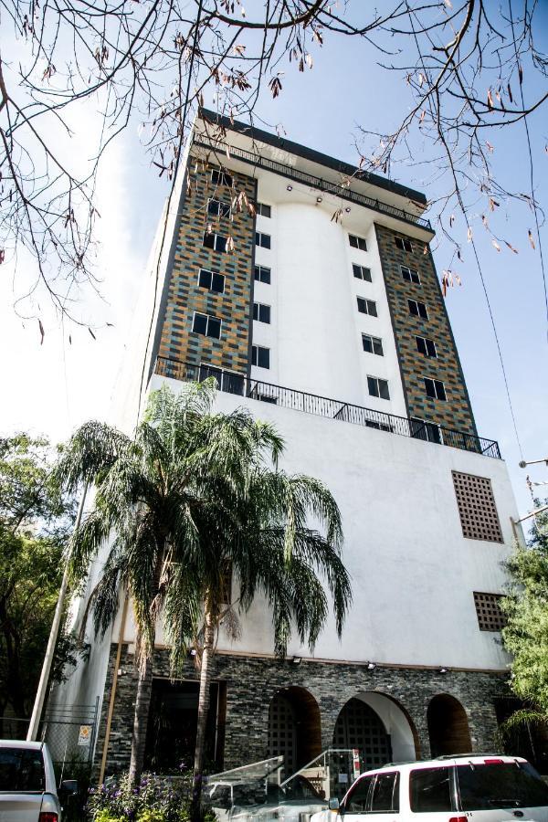 Booking Dioh Monterrey Eksteriør billede