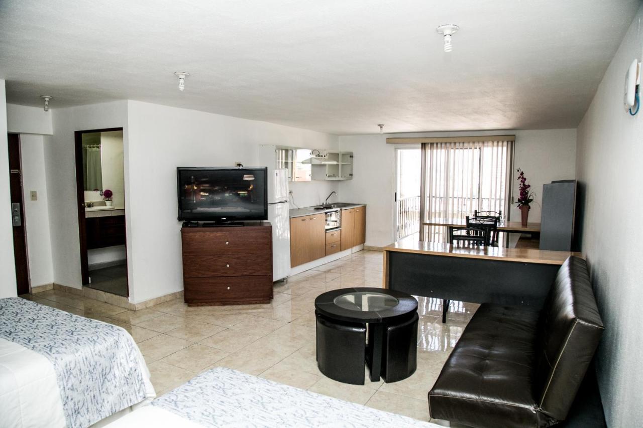 Booking Dioh Monterrey Eksteriør billede