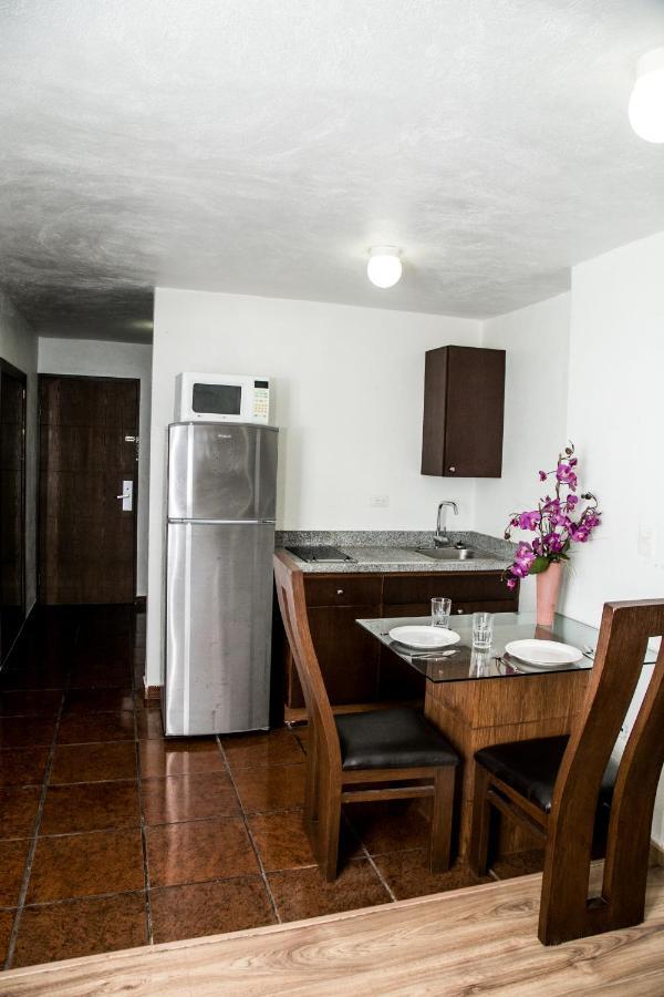 Booking Dioh Monterrey Eksteriør billede