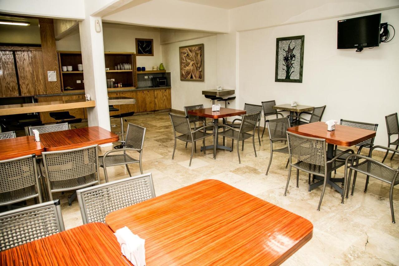 Booking Dioh Monterrey Eksteriør billede