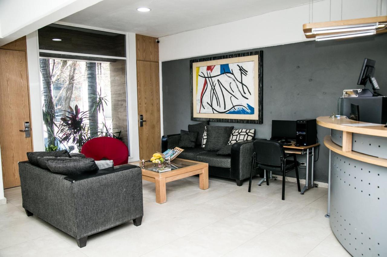 Booking Dioh Monterrey Eksteriør billede