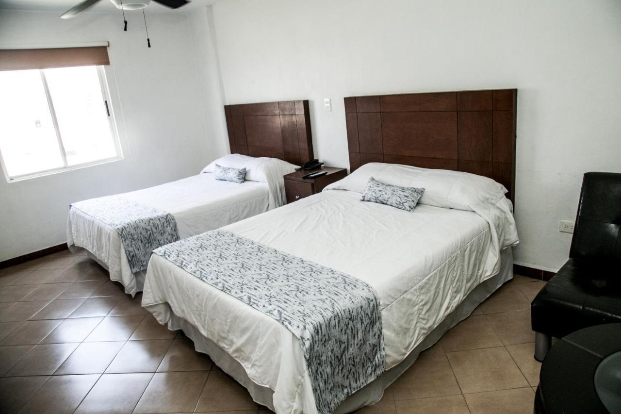 Booking Dioh Monterrey Eksteriør billede