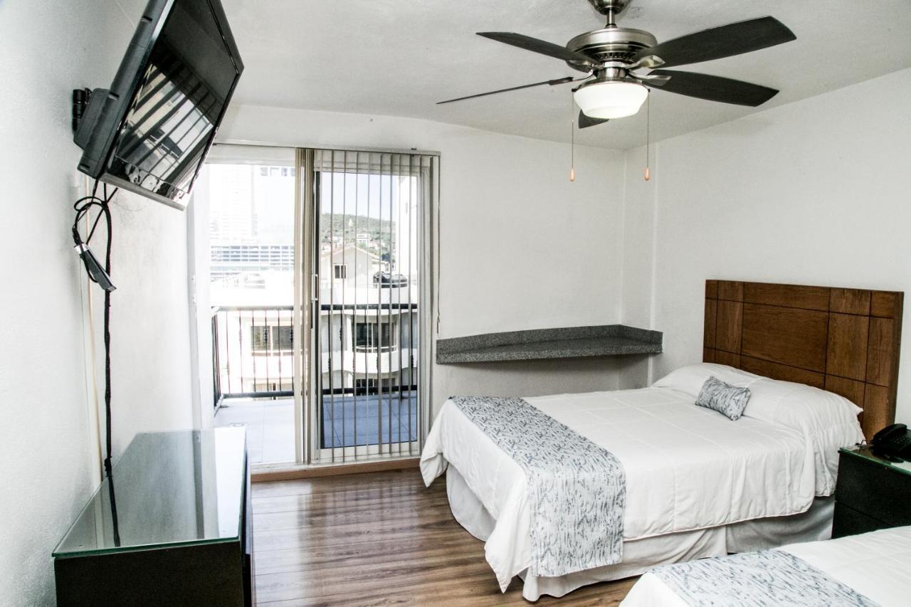 Booking Dioh Monterrey Eksteriør billede
