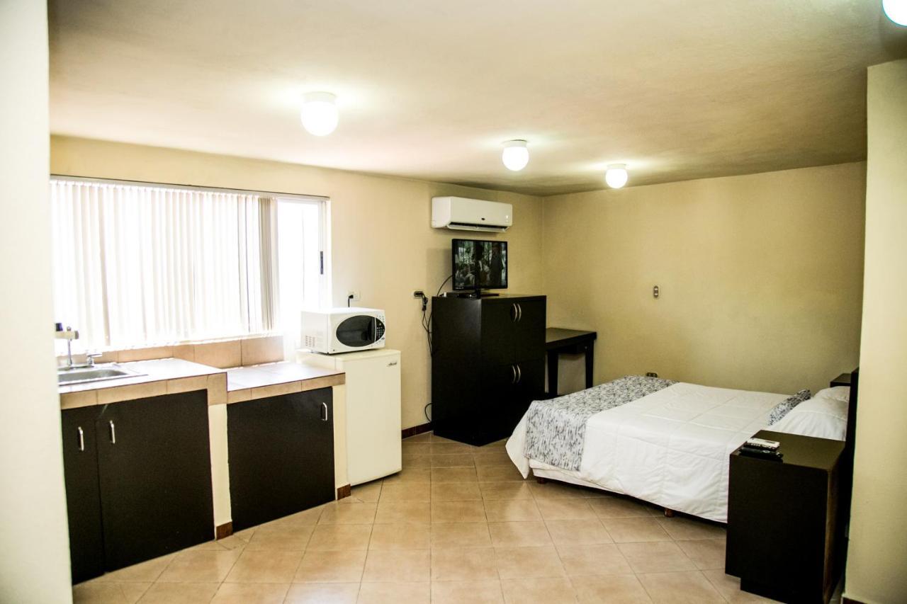 Booking Dioh Monterrey Eksteriør billede