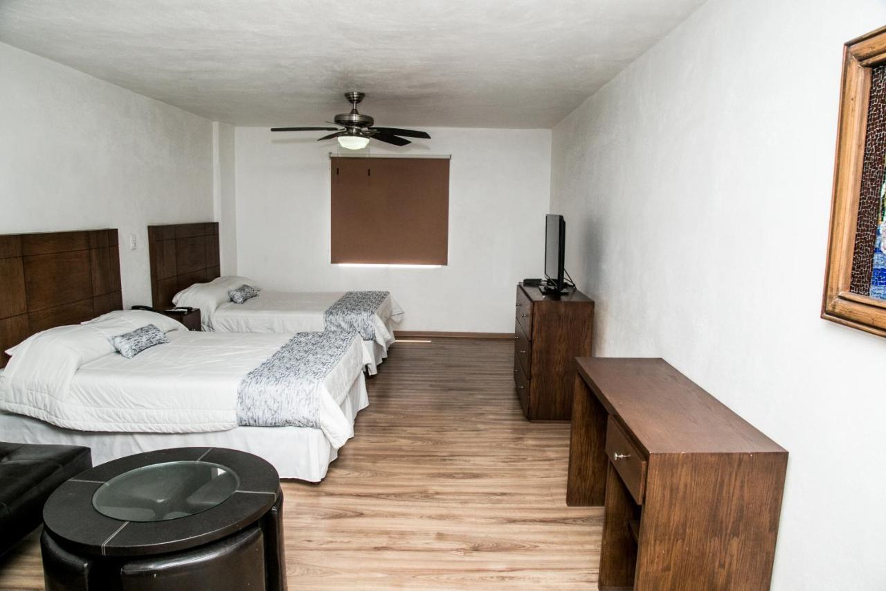 Booking Dioh Monterrey Eksteriør billede