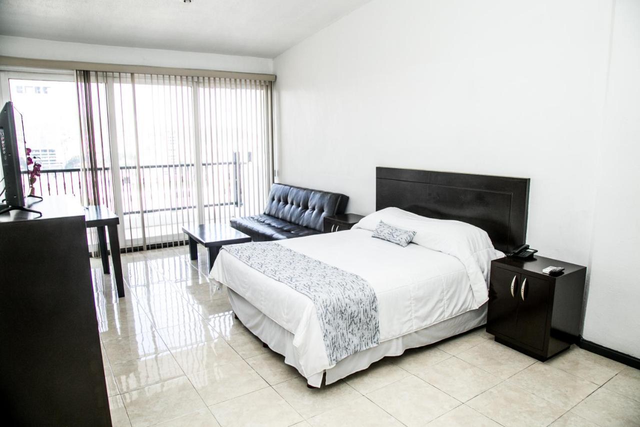 Booking Dioh Monterrey Eksteriør billede